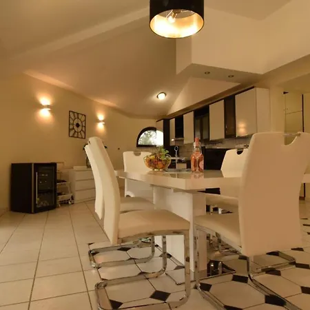 别墅 Jasmin By Guide *