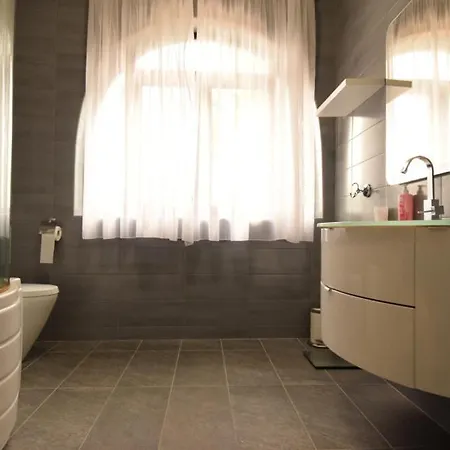 Jasmin By Guide * Ruzici (Primorje-Gorski Kotar)